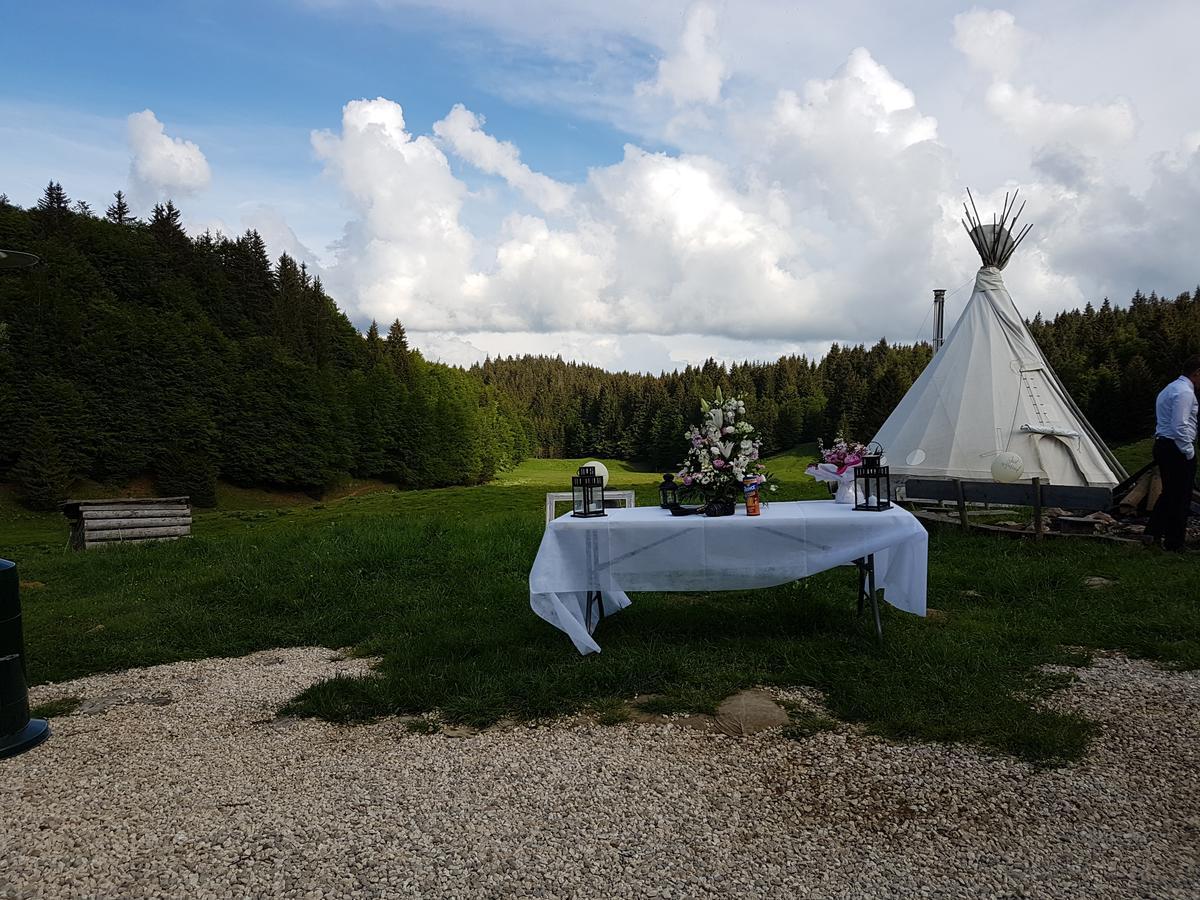 Village Tipi La Feclaz Exterior photo